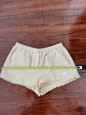 New with tags Miu Miu Beige Tweed Frayed Hem Shorts pockets